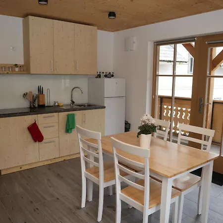 Apartmaji Pr' Ajdc * Бохинь